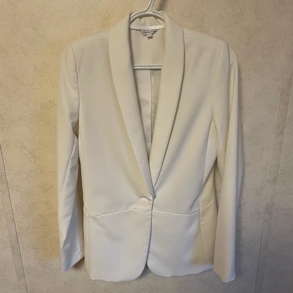 Reitmans White Blazer size 3 - Picture 8 of 8